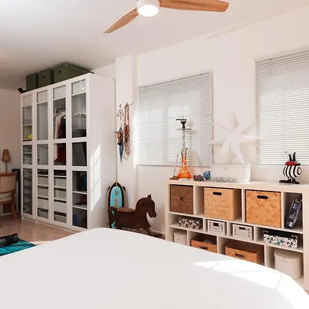 Red-house Вілла *