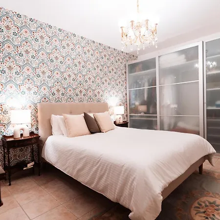 Villa Red-house *