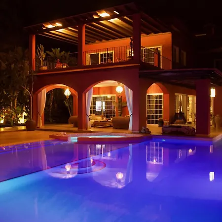 Villa Red-house *