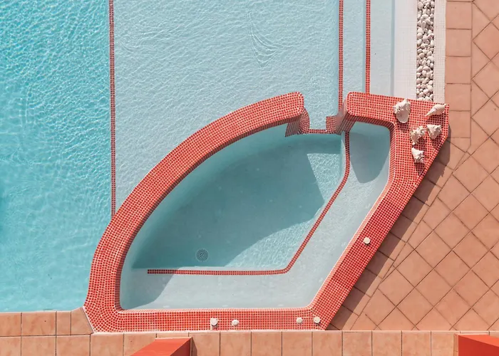 Red-house Costa Adeje (Tenerife)